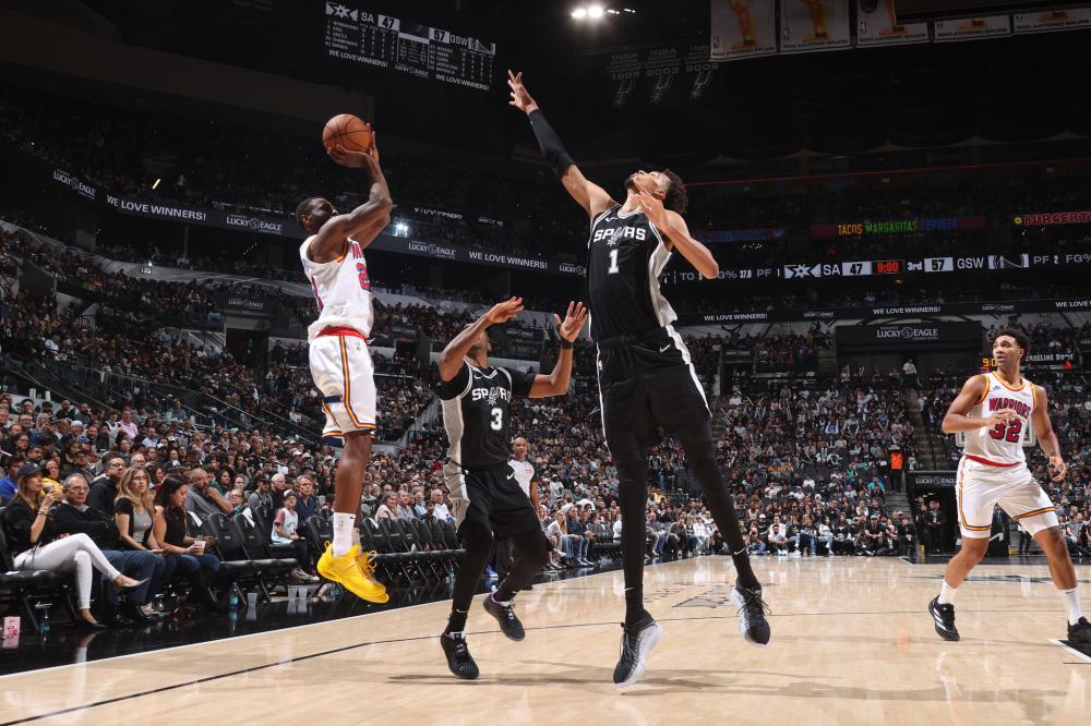 足球或其他 足球或其他