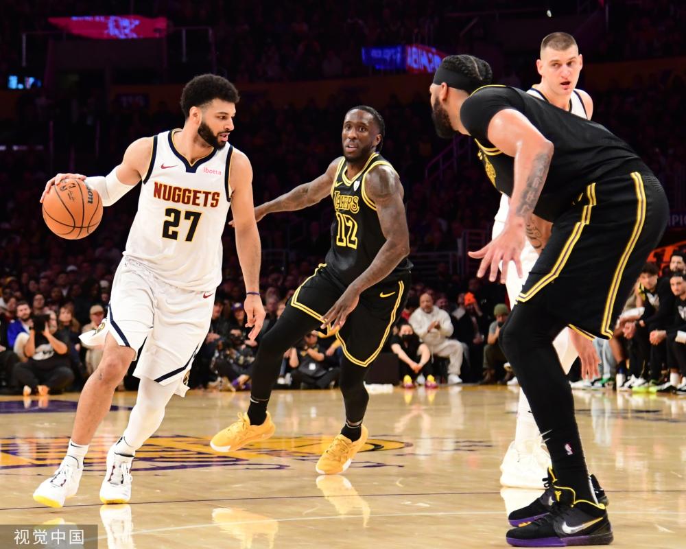 球场上不可 球场上不可