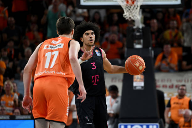 深圳新鹏城 深圳新鹏城