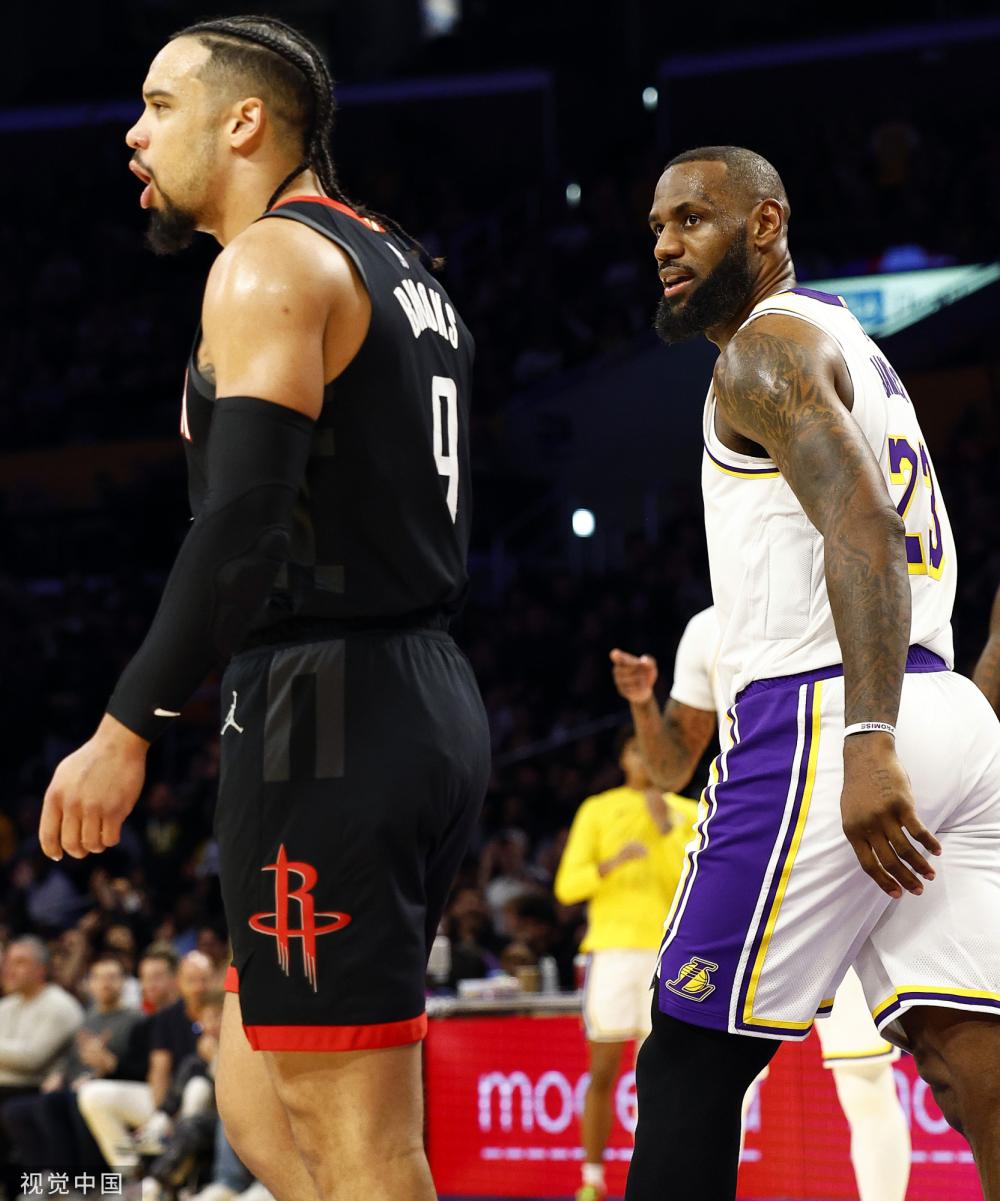 更象征着足 更象征着足